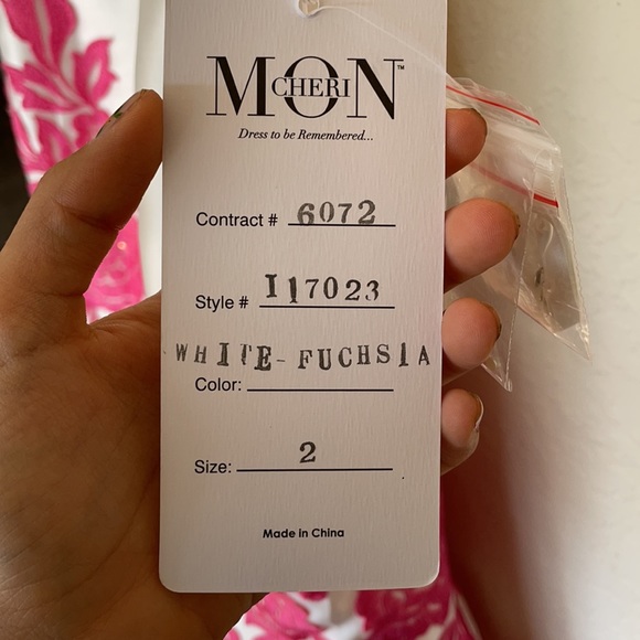 NWT Ellie Wide White with Pink Flowers - Picture 7 of 12